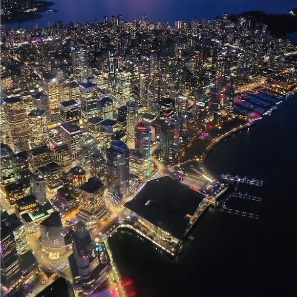 Meet your Posher, Carmen - Picture 1 of 6